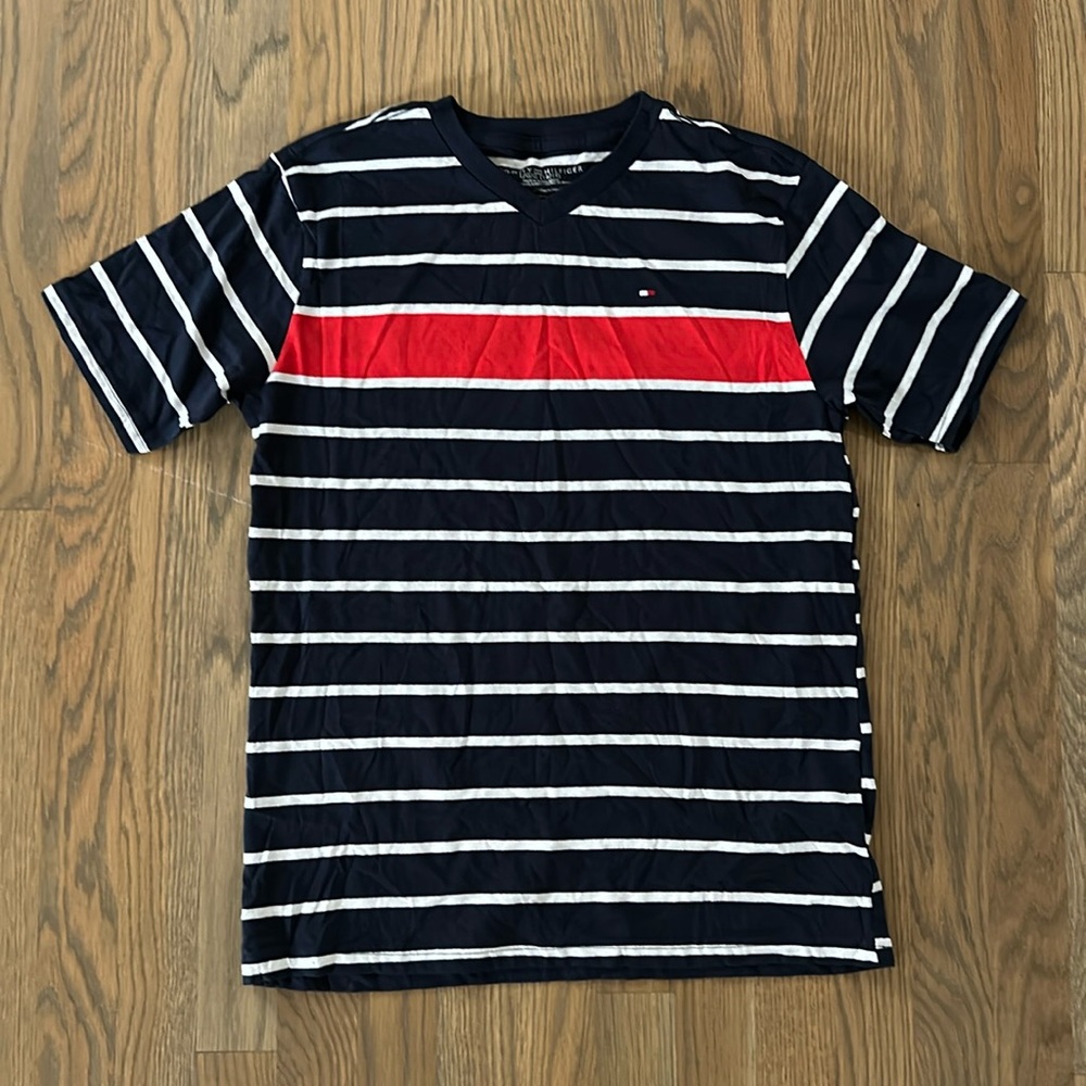 NWOT Tommy Hilfiger Boys T-Shirt sz L / 16-18 Teen Striped V-Neck Tee Black Whte